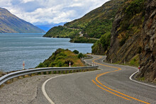 Scenic lake road through the mountains in New Zealand