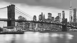 Fototapeta Nowy Jork - a magnificent view of the lower Manhattan and Brooklyn Bridge, New York City