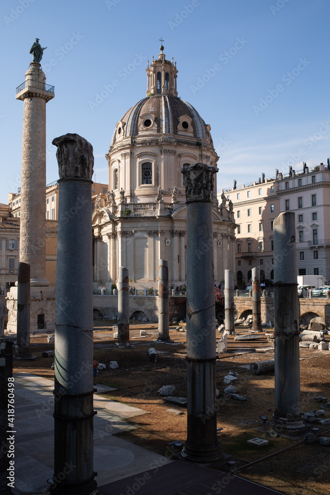 Obraz na płótnie Rzym miasto zabytkowe Włochy latem w salonie