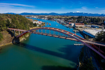 Wall Mural - Rainbow Bridge in the Town of La Conner, Washington. Rainbow Bridge connects Fidalgo Island and La Conner, crossing Swinomish Channel in Skagit County. National Register of Historic Places.
