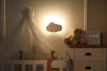 Poster - Cloud shaped night lamp in baby's room