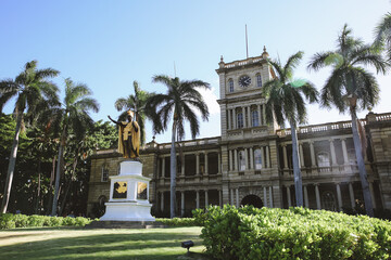 King Kamehameha Statue Honolulu Oahu Hawaii. King Kamehameha V Judiciary History Center
