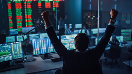 Aufkleber - Professional Financial Data Analysts Working in a Modern Monitoring Office, Wins Big and Raises his Hands up. Monitoring Room with Live Analytics Feed, Finance Specialists Sit in Front of Computers.