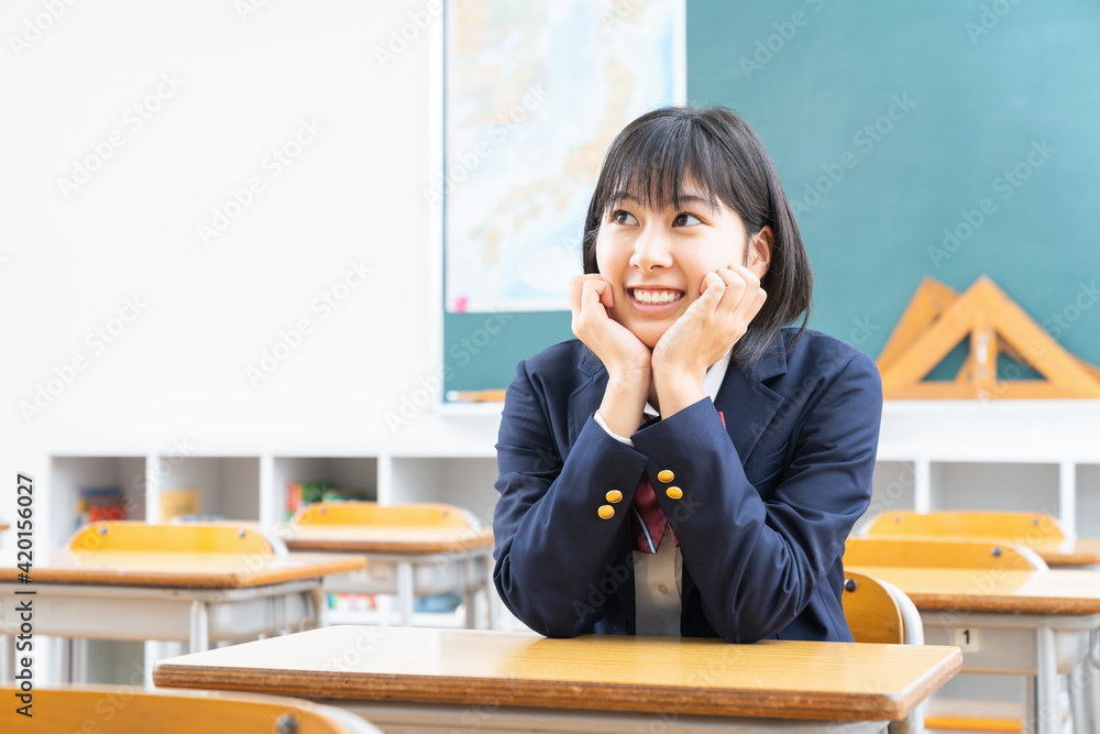 Fototapeta Kuchenna 笑顔の女子学生 制服 Kobieta Student Usmiech Fototapety Foteks