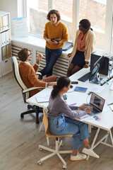 meeting on it development team in office