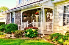 American Style Residential Home Gardening Landscape And Decorations.