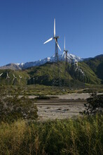 Whitewater Pass Energy Windmills Near Palm California, Springs Making Electricity From The Wind Using Induction Generators 