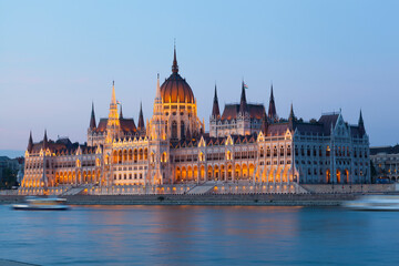 Wall Mural - Building of the Hungarian parliament with night illumination. Budapest. Hungary
