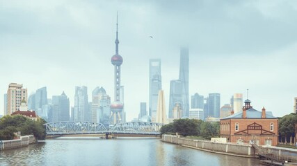 Wall Mural - hyper lapse of sunset, Shanghai skyline and Waibaidu bridge, China