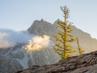 Wall Mural - USA, Washington State. Alpine Lakes Wilderness, Stuart Range, Mount Stuart