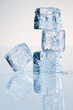© Tetra Images/Tetra Images - Cubes of melting ice