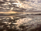Fototapeta Pomosty - Sunset & clouds reflecting 
