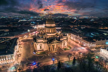 Wall Mural - St. Isaac's Cathedral in Saint Petersburg. Museums of Russia. St. Isaac's Cathedral in winter evening. Sunset in Saint Petersburg. Sights of Russia. Petersburg from a bird's eye view. Russia travel