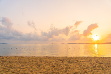 Wall Mural - Beautiful tropical beach sea ocean with cloud and sky at sunset or sunrise time