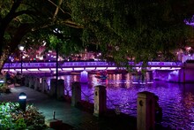 Read Bridge At Clarke Quay At Night
