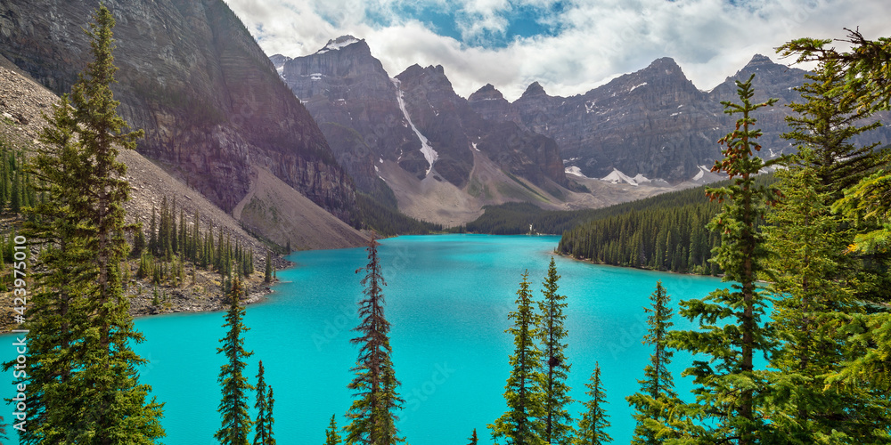 Moraine lake near Lake Louise village in Banff National Park, Alberta, Rocky Mountains, Canada. View from rockpile trail - obrazy, fototapety, plakaty 