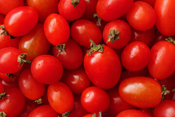 Canvas Print - Red ripe organic tomato background