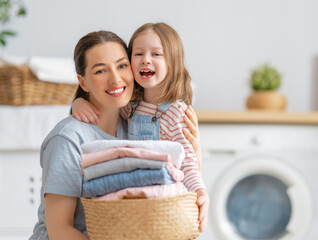 Wall Mural - family doing laundry