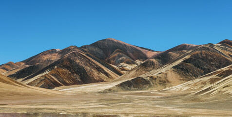 Wall Mural - Natural scenery of grasslands and mountains in the Tibetan plateau