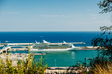 Wall Mural - Panoramic view of Barcelona and port in Spain