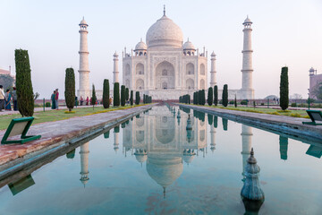 views of the taj mahal