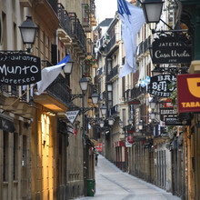 San Sebastian, Spain - Jan 10, 2021: The Narrow Streets And Pintxo Bars Of Parte Vieja In The Early Morning