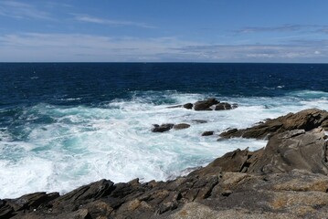 Poster - waves crashing on rocks