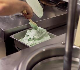 Photo session in an Italian ice cream shop in Madrid