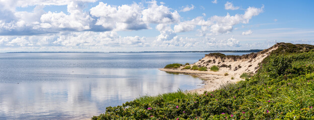Wall Mural - panoramic view of the north sea coast on sylt, schleswig-holstein, germany