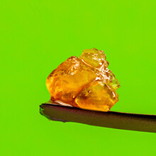 Cannabis Live Resin Diamond Concentrates