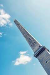 Fototapete - Luxor Obelisks in Paris