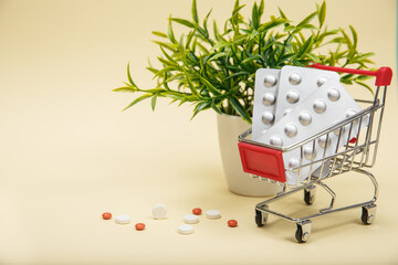 Wall Mural - Shopping trolley with pills and medicine