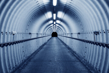 Poster - Interior view of an empty tunnel