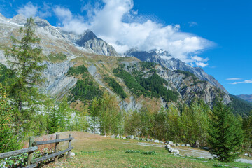 Wall Mural - beautiful scenery of alpine mountains from the italian town of courmayeur