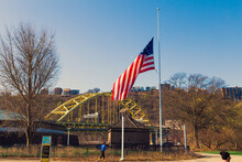 A Nice Weather Means Great Time To Explore The Point State Park In Pittsburgh Pennsylvania. On This Picture, An American Flag Is Visible As Well As The Fort Pitt Bridge And Fort Pitt Tunnel