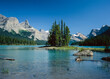 © Tandem Stock - Classic view of Spirit Island in Maligne Lake in Jasper National Park, Alberta, Canada
