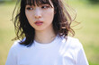 © peach100 - 公園の女性