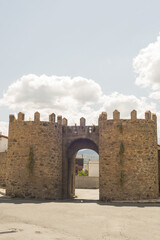 Canvas Print - Vertical shot of El Barco de Avila Castilla la Mancha in Spain under a cloudy sky