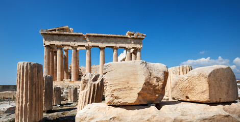 Fototapete - Banner, Parthenon temple on a bright day with blue sky. Panoramic image taken in Acropolis hill in Athens, Greece. Classical ancient Greek civilization landmark, famous place, panoramic travel