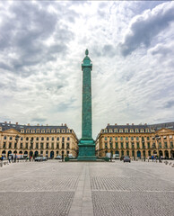 Canvas Print - Vendome column on Vendome square in Paris, France