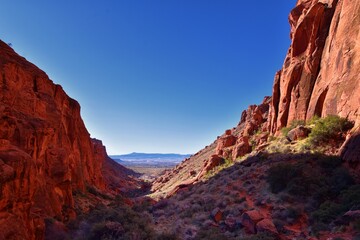 Wall Mural - Padre Canyon, Snow Canyon State Park, Saddleback Tuacahn desert hiking trail landscape panorama views, Cliffs National Conservation Area Wilderness, St George, Utah, United States. USA.