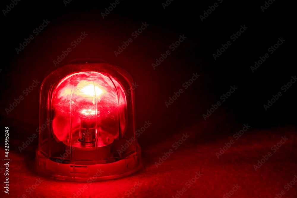 Emergency rotating alarm red light at night. - obrazy, fototapety, plakaty 