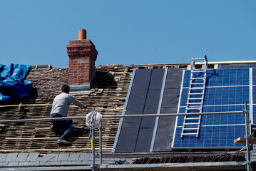 Wall Mural - chantier toiture solaire