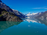 Fototapeta Natura - Beautiful view of the massive Columbia Glacier in Alaska