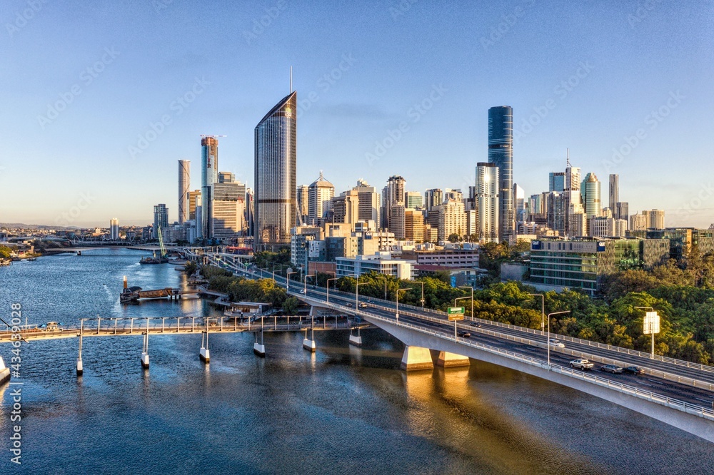 Brisbane City at Sunrise in Australia - obrazy, fototapety, plakaty 
