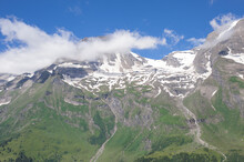 Alpin view on the way to grossglockner best serpentine alpine road