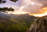 Fototapeta Na ścianę - Zachód słońca nad Tatrami podziwiany z Nosala. Zakopane - Kalatówki, Dolina Bystrej