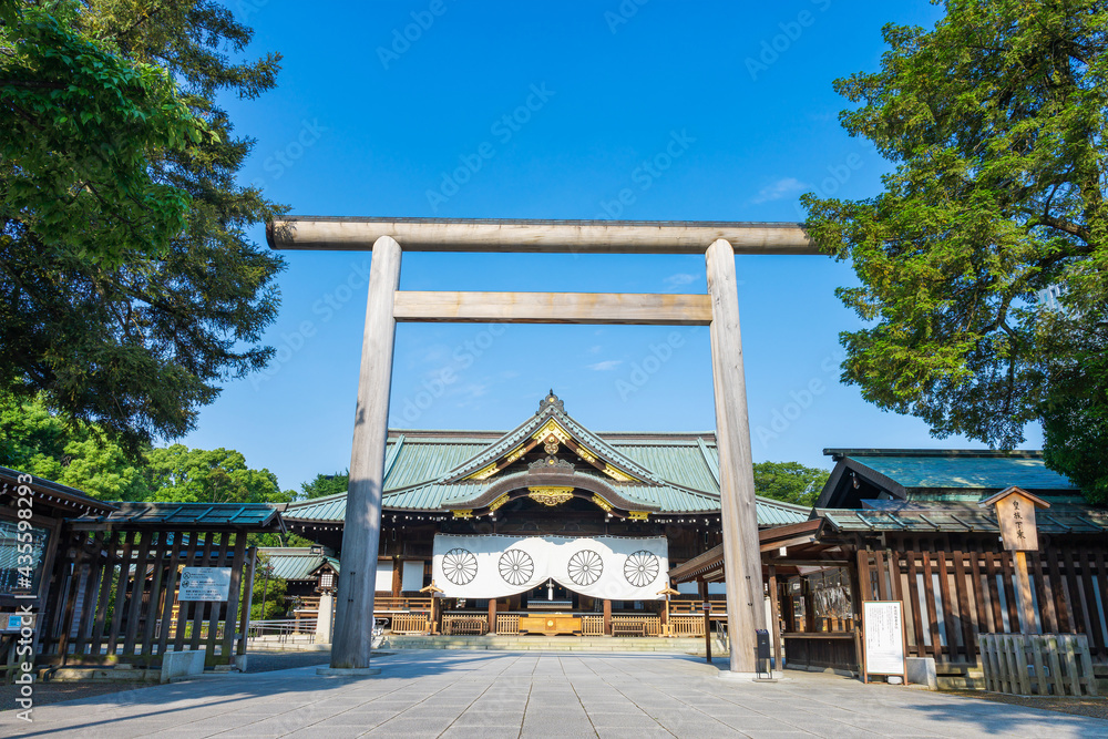 靖国神社 靖國神社(靖国神社)。千代田区九段北。3月1日より授与の「春季