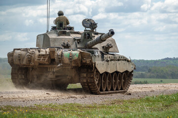 British army Challenger 2 ii FV4034 Main Battle Tank on deployment in action on a military battle exercise, Wiltshire UK