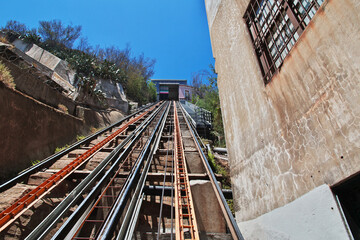 Wall Mural - The vintage funicular in Valparaiso, Pacific coast, Chile